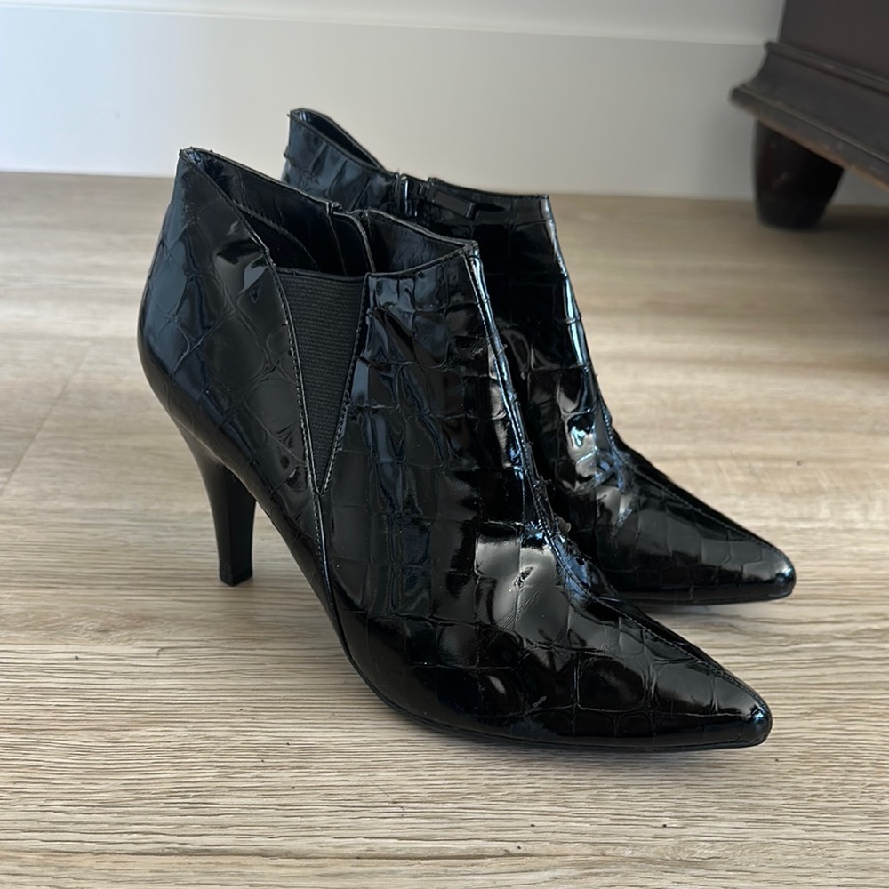 Impo Black Heeled Boots with Textured Finish
